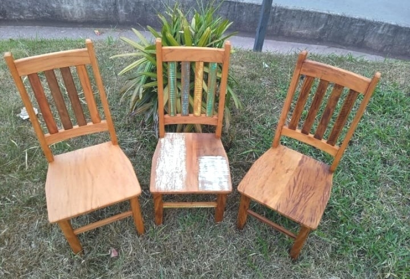 Cadeira de Madeira Rústica para Varanda Valor Raposo Tavares - Cadeira de Madeira Maciça Rústica
